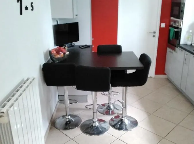 منزل للإقامة La Pause O Logis Gourmande *